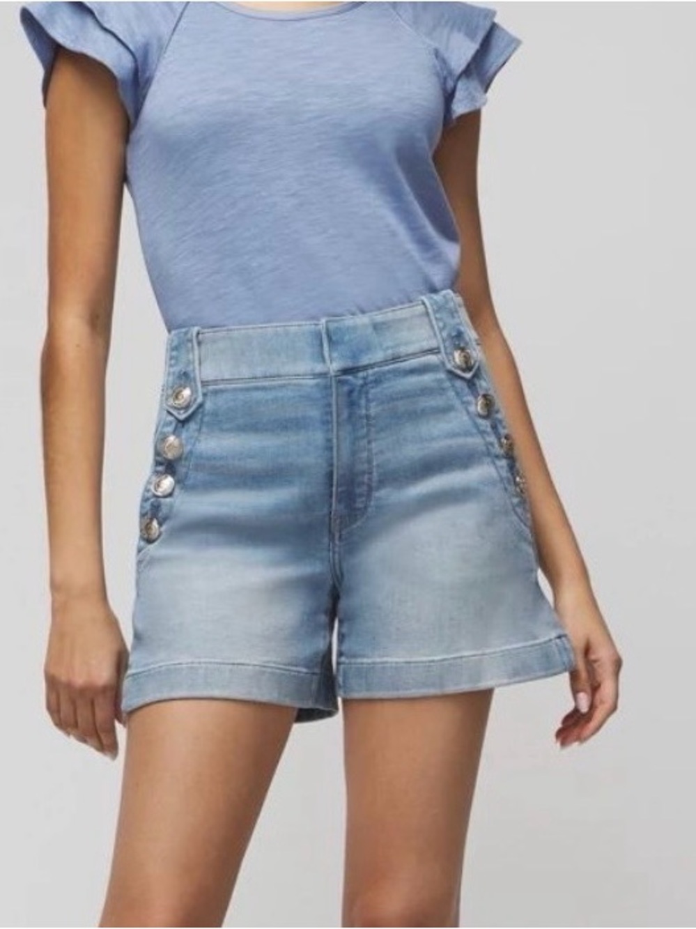 Final sale White House Black Market Mariner denim shorts & silver buttons sz 4